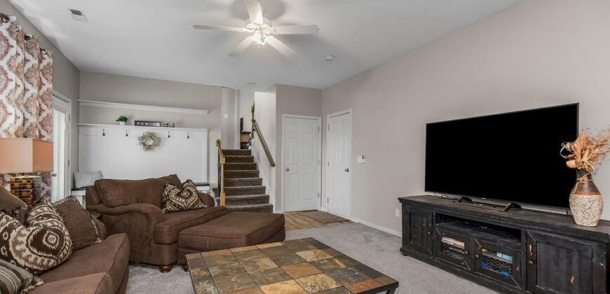 10912 N Manchester Avenue, Kansas City, MO 64157