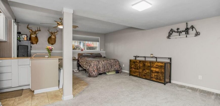 10912 N Manchester Avenue, Kansas City, MO 64157