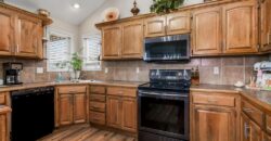 10912 N Manchester Avenue, Kansas City, MO 64157