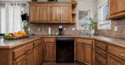 10912 N Manchester Avenue, Kansas City, MO 64157