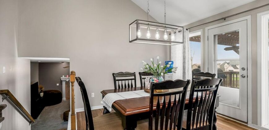 10912 N Manchester Avenue, Kansas City, MO 64157