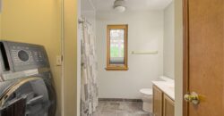 8512 NW 62nd Street, Parkville, MO 64152