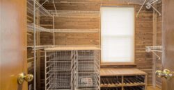 8512 NW 62nd Street, Parkville, MO 64152