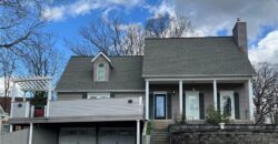 8512 NW 62nd Street, Parkville, MO 64152