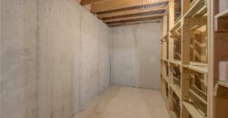 8512 NW 62nd Street, Parkville, MO 64152