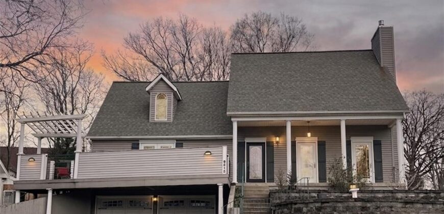 8512 NW 62nd Street, Parkville, MO 64152