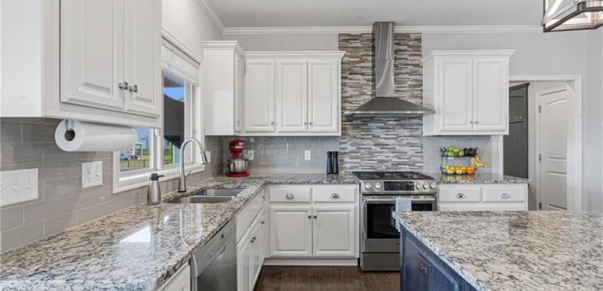 10015 N Richmond Avenue, Kansas City, MO 64157