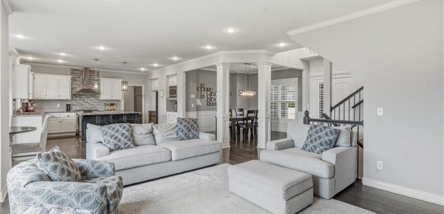 10015 N Richmond Avenue, Kansas City, MO 64157