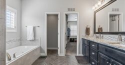 10015 N Richmond Avenue, Kansas City, MO 64157