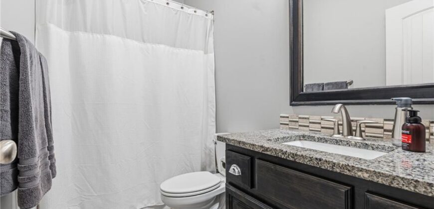 10015 N Richmond Avenue, Kansas City, MO 64157