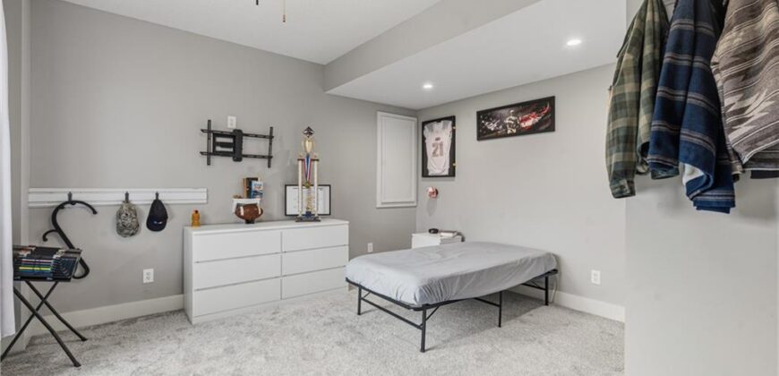 10015 N Richmond Avenue, Kansas City, MO 64157