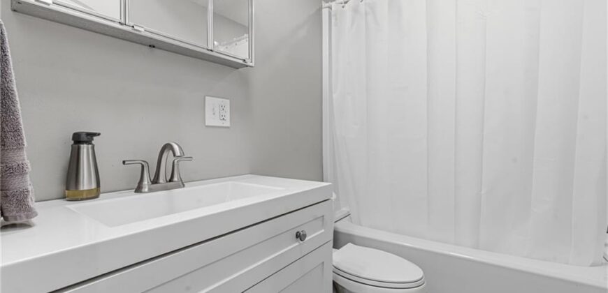 10015 N Richmond Avenue, Kansas City, MO 64157