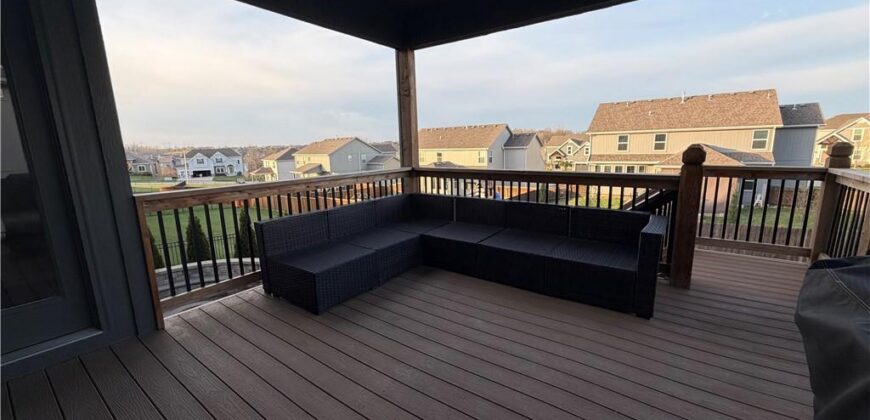 10015 N Richmond Avenue, Kansas City, MO 64157