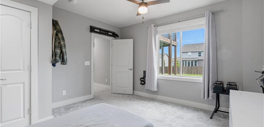 10015 N Richmond Avenue, Kansas City, MO 64157