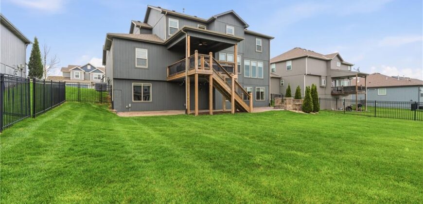 10015 N Richmond Avenue, Kansas City, MO 64157