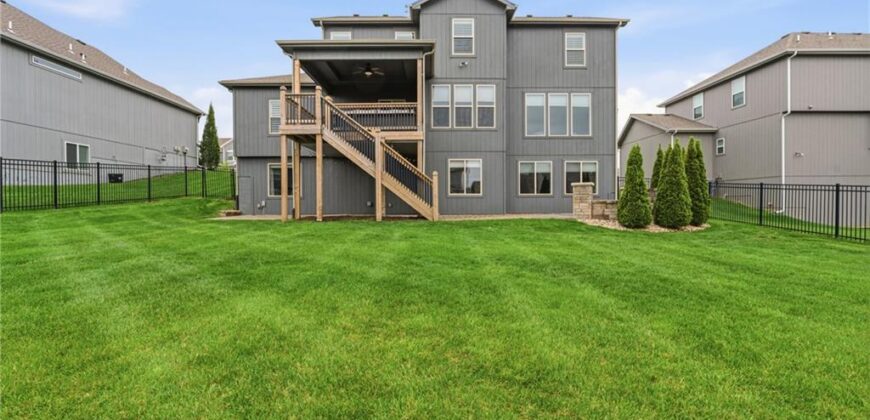 10015 N Richmond Avenue, Kansas City, MO 64157