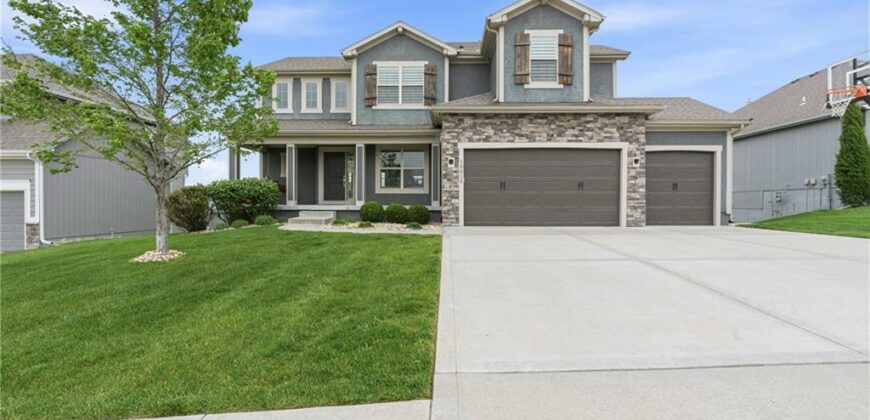 10015 N Richmond Avenue, Kansas City, MO 64157