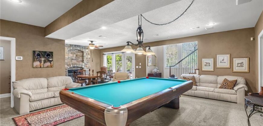 5310 NW 78 Place, Kansas City, MO 64151