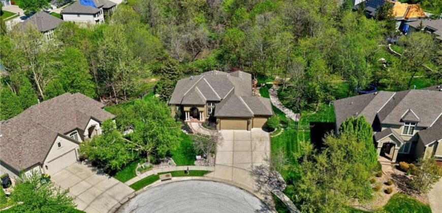 5310 NW 78 Place, Kansas City, MO 64151