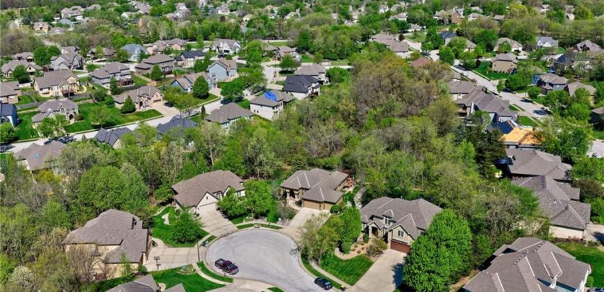 5310 NW 78 Place, Kansas City, MO 64151