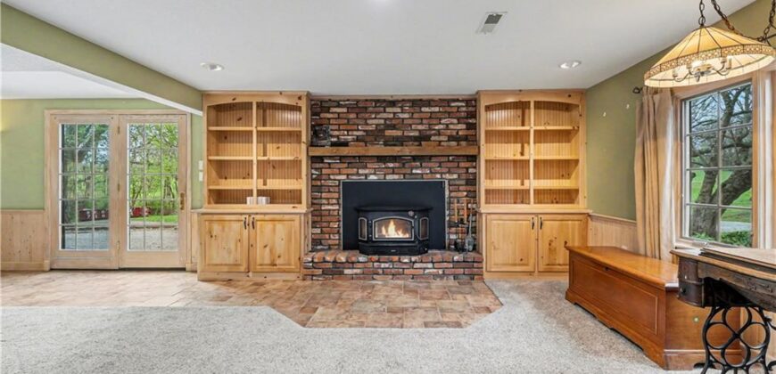 17710 Sycamore Street, Holt, MO 64048