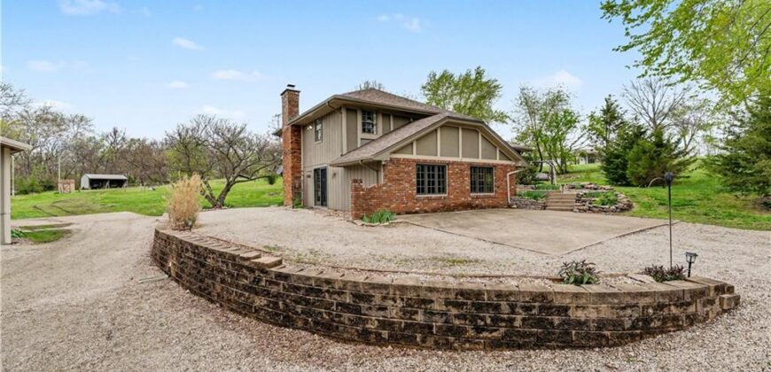 17710 Sycamore Street, Holt, MO 64048