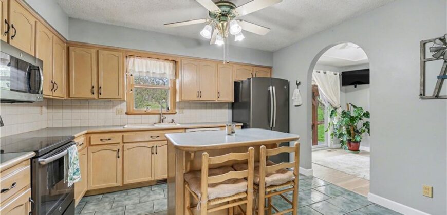 17710 Sycamore Street, Holt, MO 64048