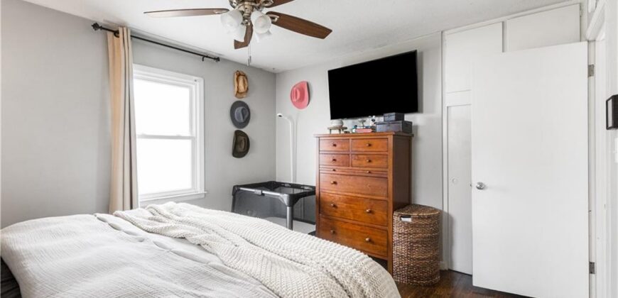 1007 NE 67th Street, Gladstone, MO 64118