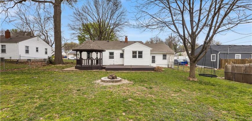 1007 NE 67th Street, Gladstone, MO 64118
