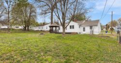 1007 NE 67th Street, Gladstone, MO 64118
