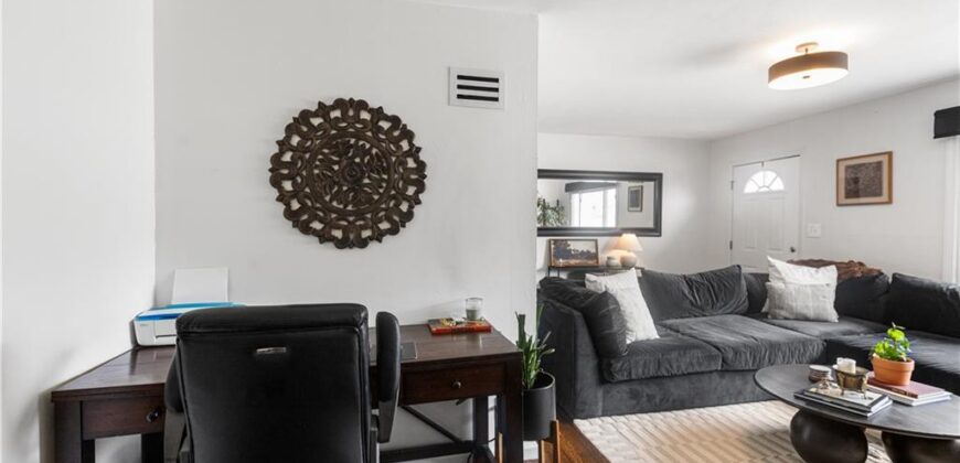 1007 NE 67th Street, Gladstone, MO 64118