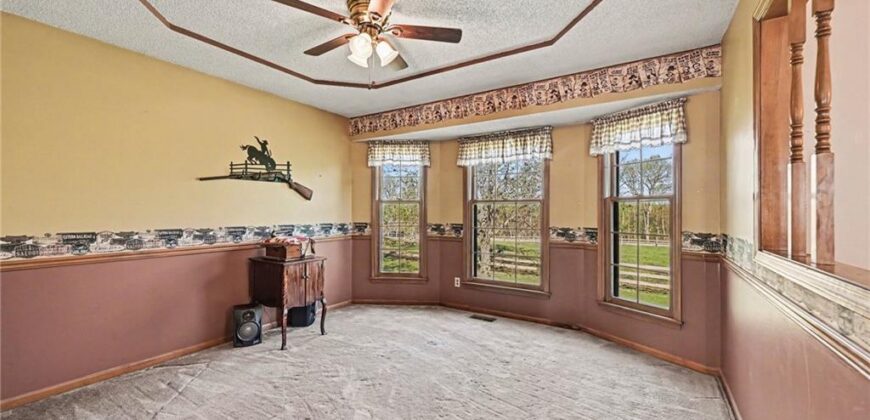 15800 Rule Lane, Smithville, MO 64089