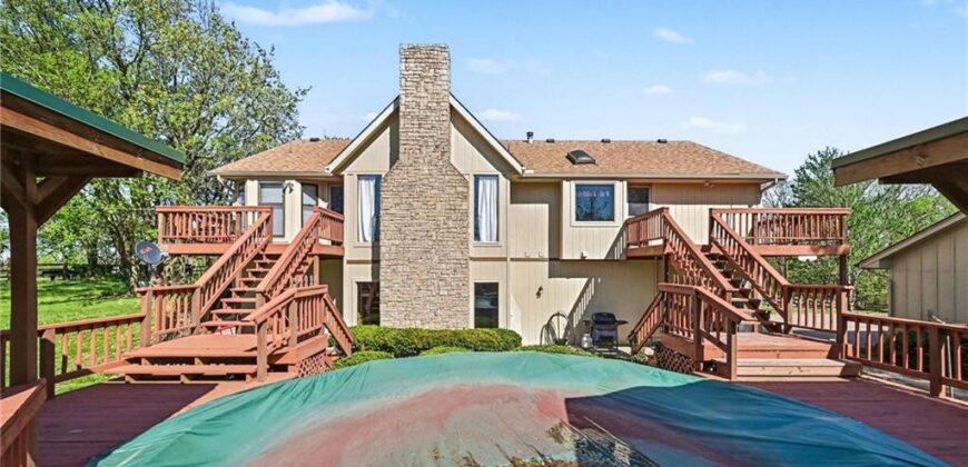 15800 Rule Lane, Smithville, MO 64089