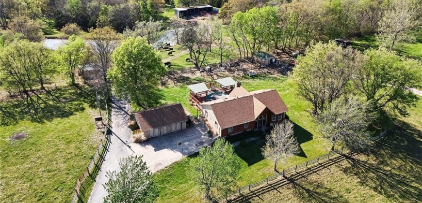 15800 Rule Lane, Smithville, MO 64089