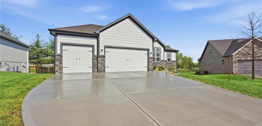 2209 Greenfield Court, Kearney, MO 64060