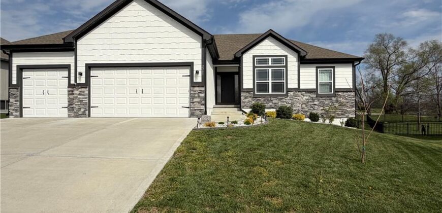 2209 Greenfield Court, Kearney, MO 64060