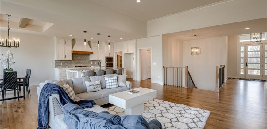 2717 NE 91st Place, Kansas City, MO 64156