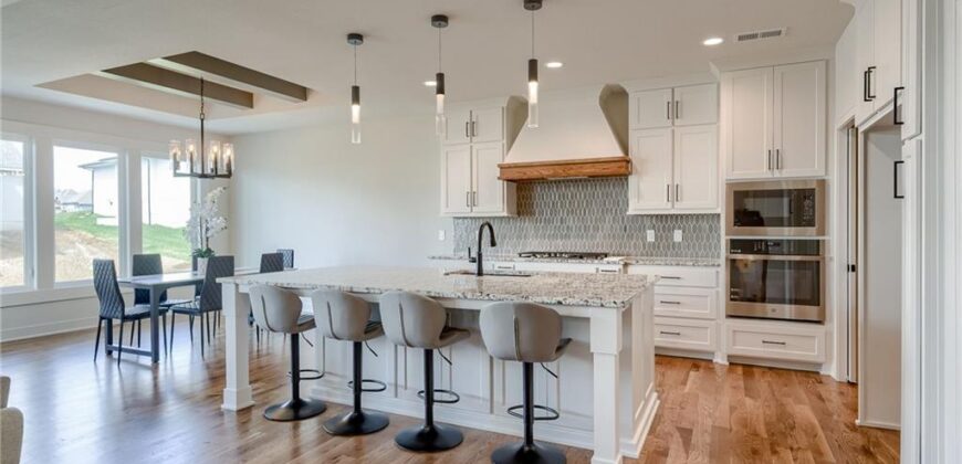 2717 NE 91st Place, Kansas City, MO 64156