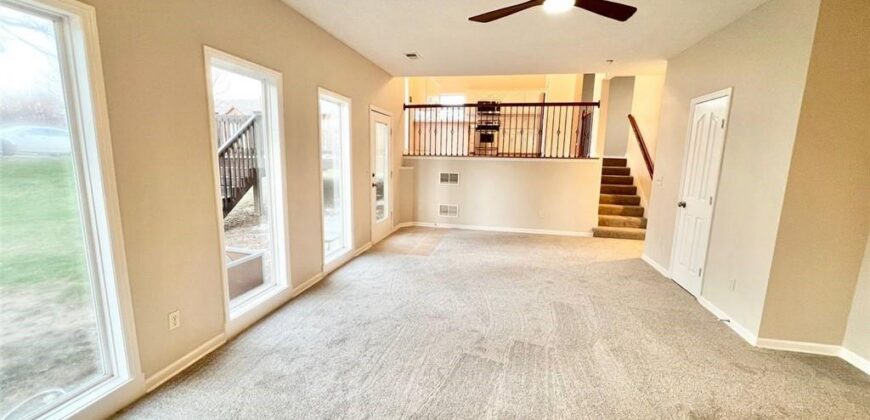 8801 N Kirkwood Avenue, Kansas City, MO 64154