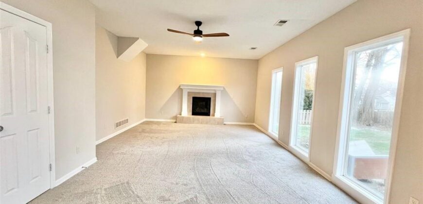 8801 N Kirkwood Avenue, Kansas City, MO 64154