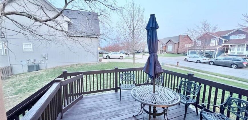 8801 N Kirkwood Avenue, Kansas City, MO 64154