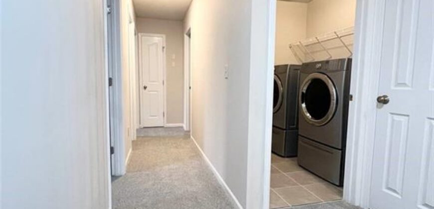 8801 N Kirkwood Avenue, Kansas City, MO 64154