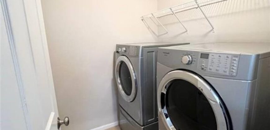 8801 N Kirkwood Avenue, Kansas City, MO 64154