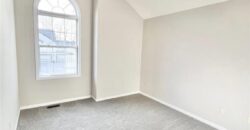 8801 N Kirkwood Avenue, Kansas City, MO 64154