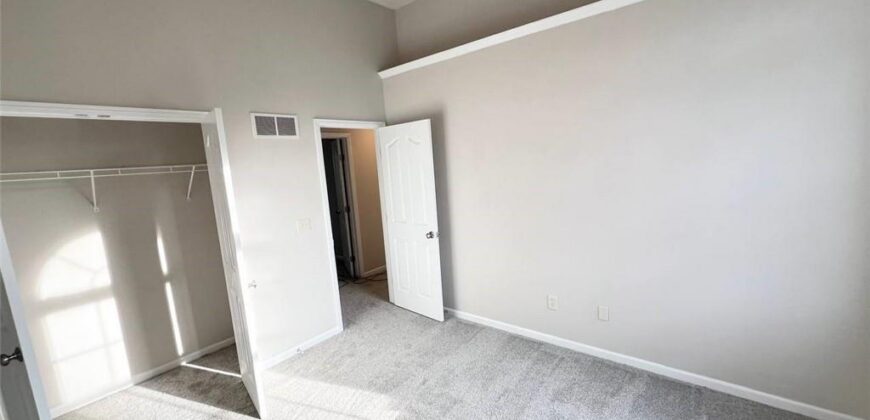 8801 N Kirkwood Avenue, Kansas City, MO 64154