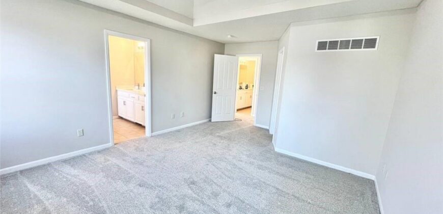 8801 N Kirkwood Avenue, Kansas City, MO 64154