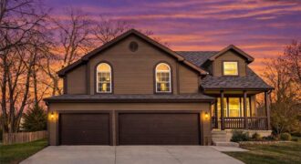 8801 N Kirkwood Avenue, Kansas City, MO 64154