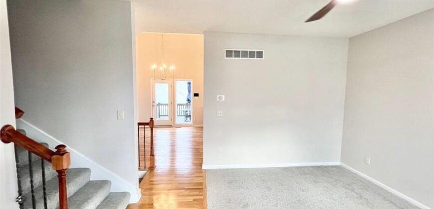 8801 N Kirkwood Avenue, Kansas City, MO 64154