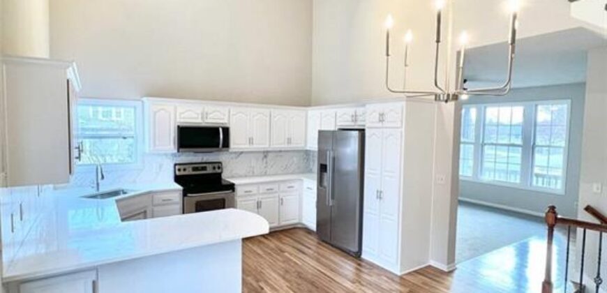 8801 N Kirkwood Avenue, Kansas City, MO 64154