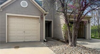 5536 N Fairmount Avenue, Kansas City, MO 64118